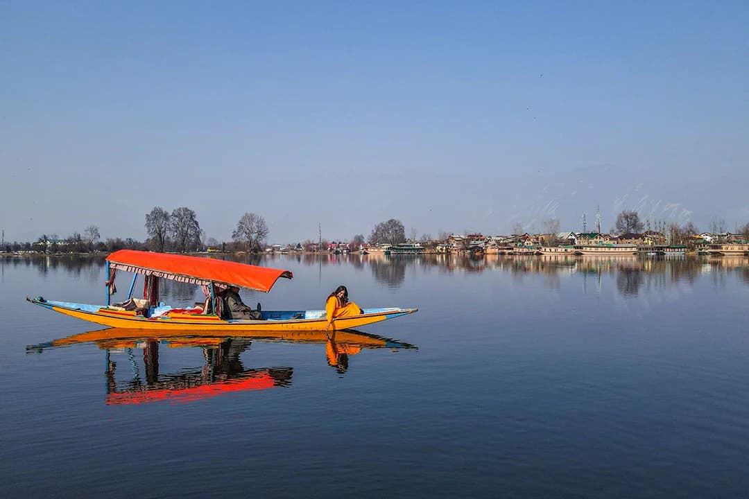 Kashmir Honeymoon Package thumbnail 2