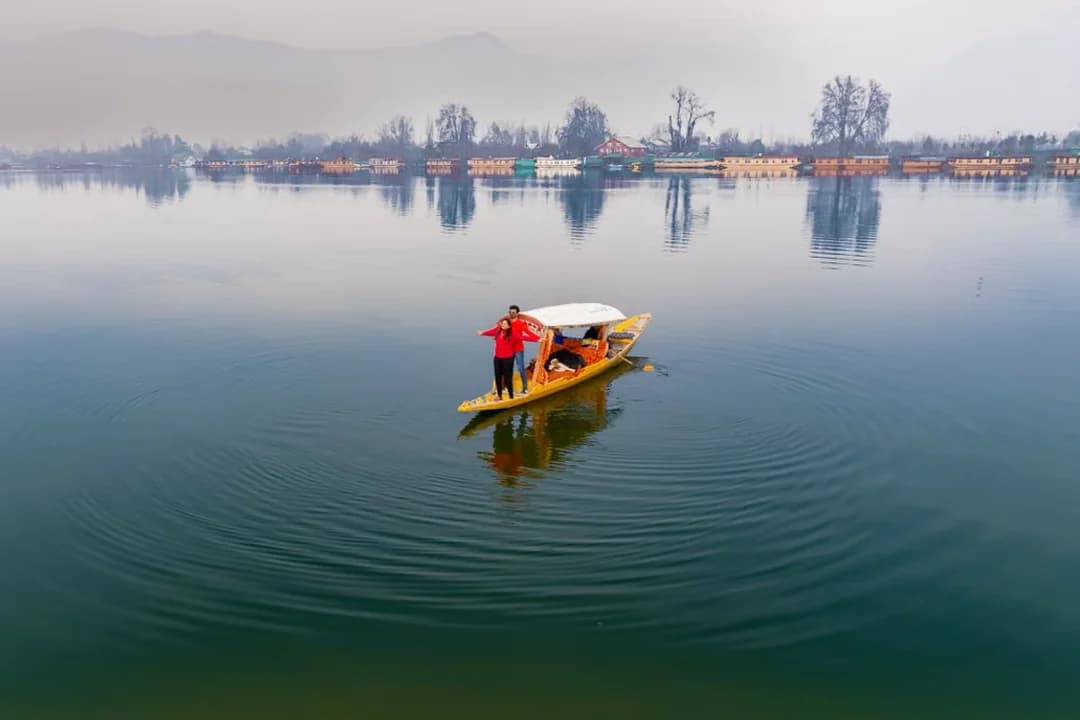 Kashmir Honeymoon Package thumbnail 3