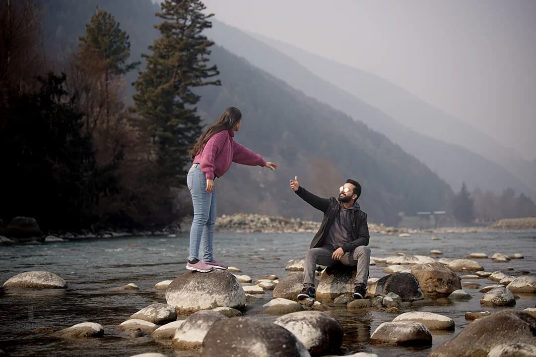 Kashmir Honeymoon Package thumbnail 4