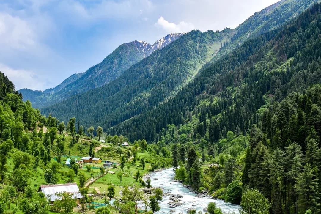 Kashmir Tour Package thumbnail 4